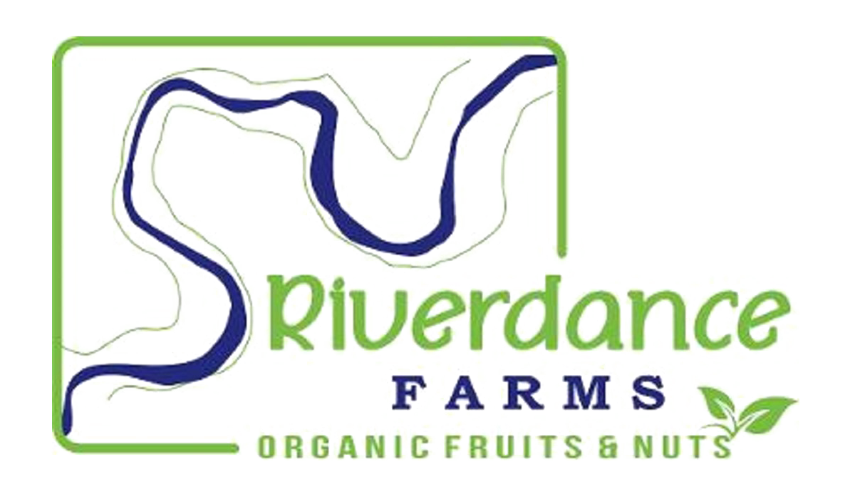 Logo design for a farm-themed business featuring a stylized market cart with a canopy, accompanied by bold, purple text reading "FARMLOGO."